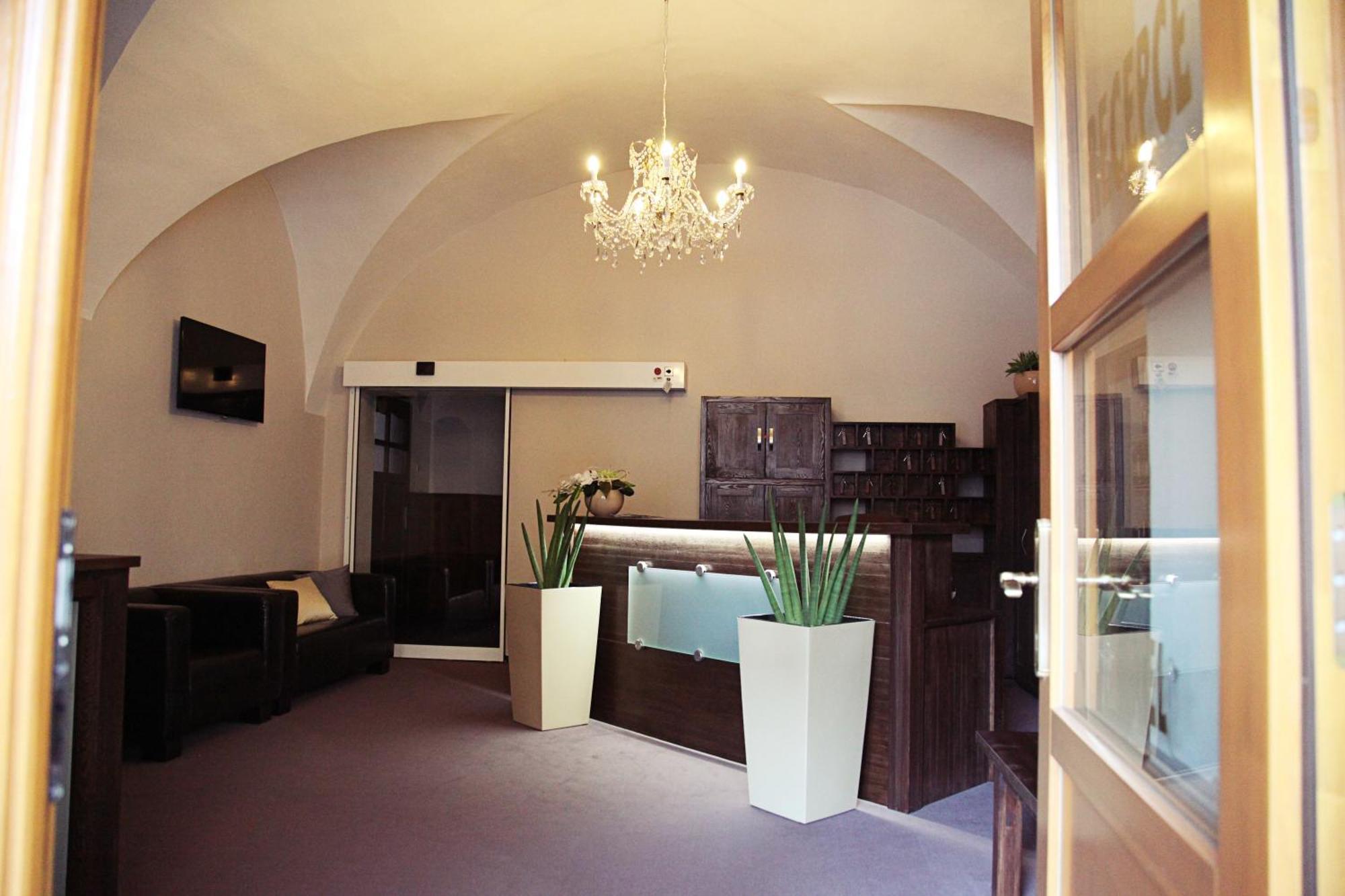 Hotel U Hradu Mladá Boleslav Exterior photo
